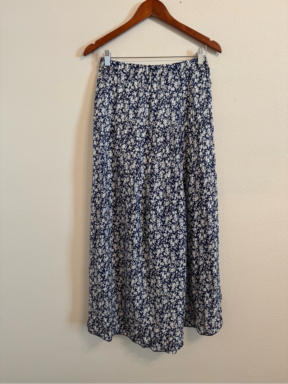 Ivory Daily Floral Skirt Medium